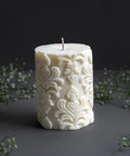 Embossed Pillar Dainty